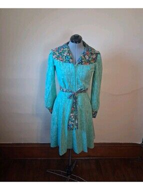 1970s Hippy Dress. Vintage Handmade Foll Midi Long Sleeve Floral Green Retro